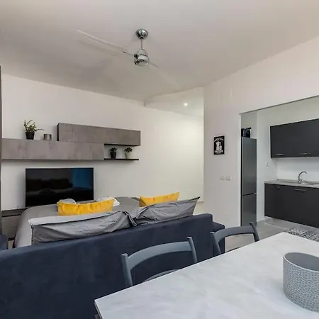 Candia65 * Roma