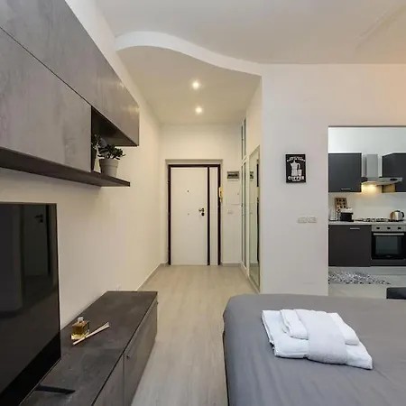 Candia65 Apartamento *